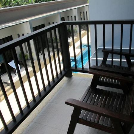 Alphabeto Resort Nai Harn Zimmer foto